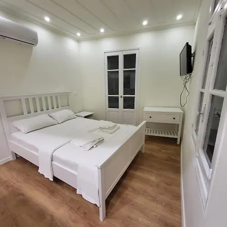 Hotel de apartamente Triola *