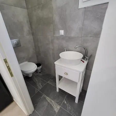 Aparthotel Triola *